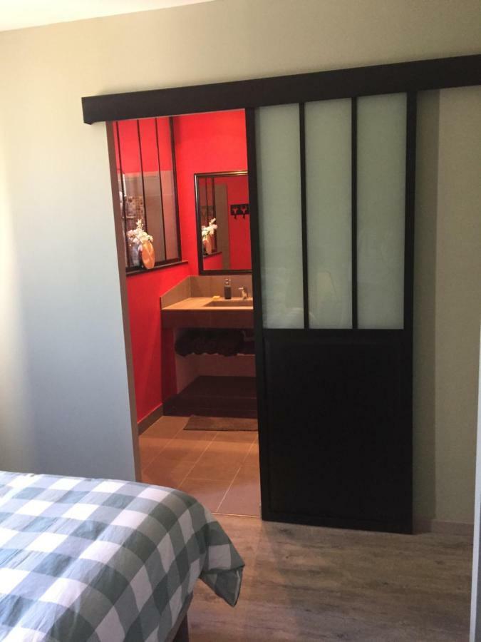 Ferienwohnung Au Fil De L'Eau LʼIsle-sur-la-Sorgue Exterior foto