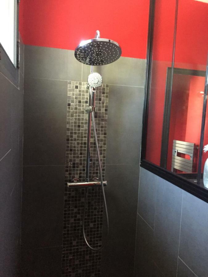 Ferienwohnung Au Fil De L'Eau LʼIsle-sur-la-Sorgue Exterior foto